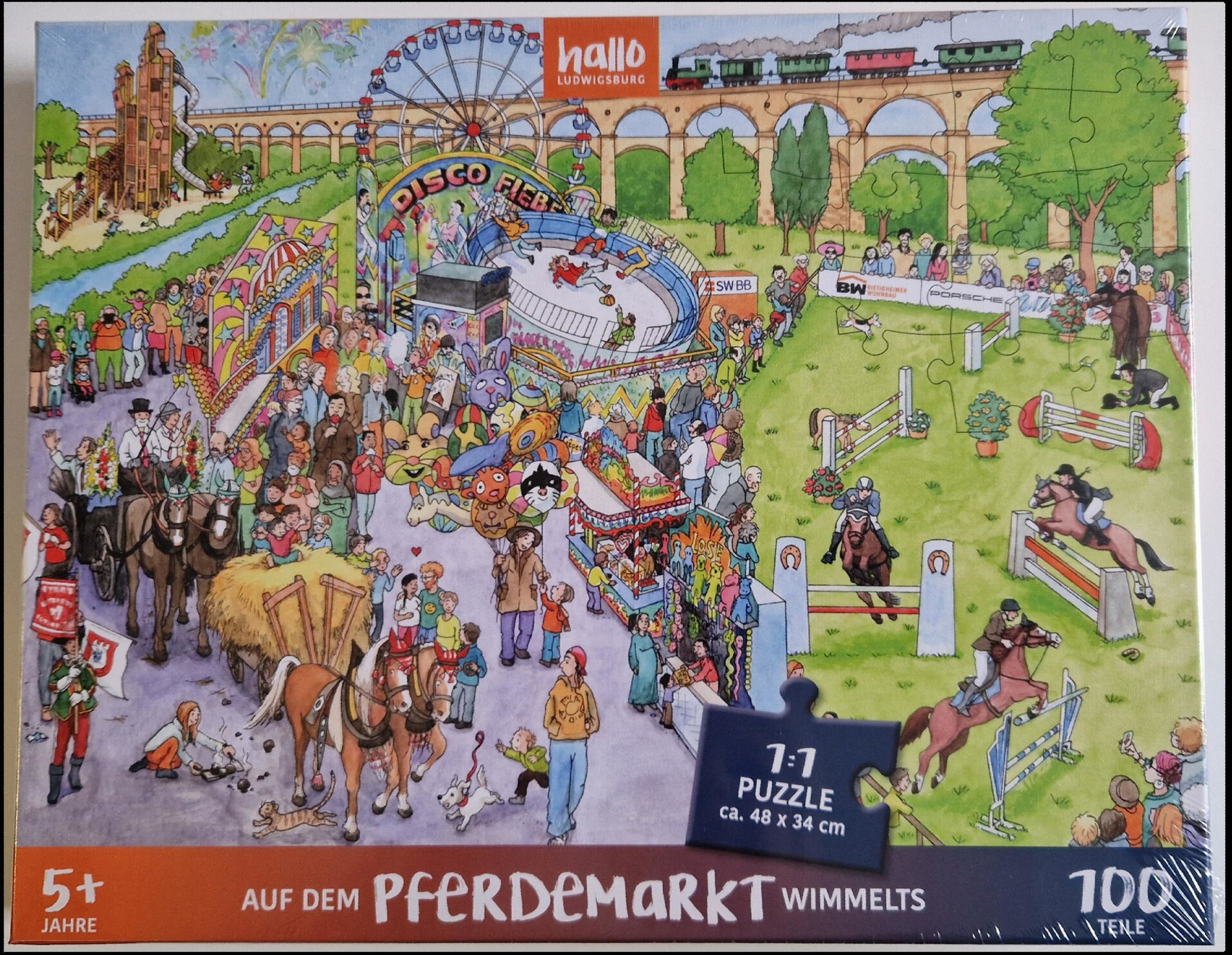 Puzzle mit Aufdruck vieler Menschen auf einem Vergnügungspark
